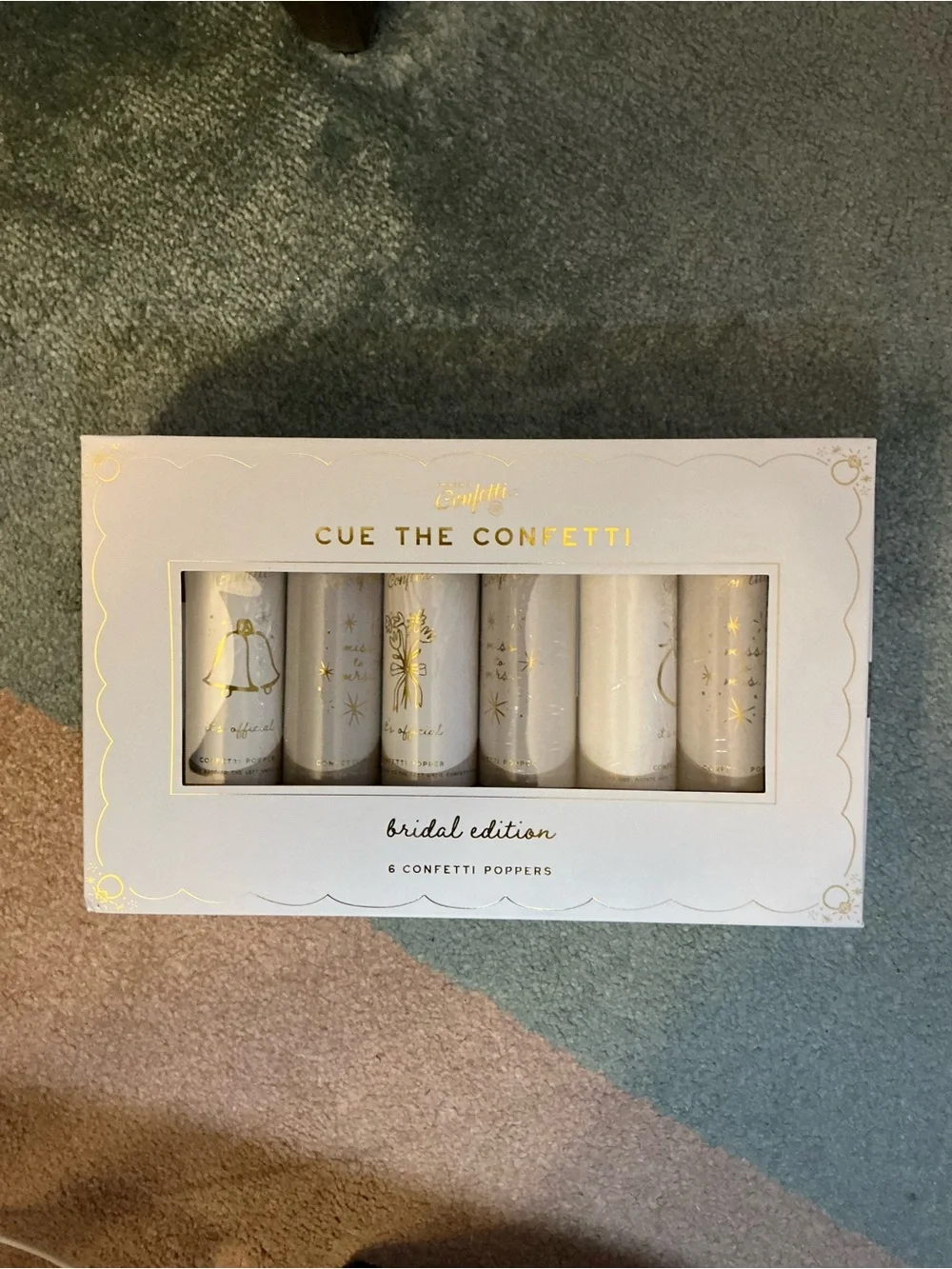 Cue the Confetti Bridal Edition Confetti Poppers - White & Gold (Set of 6) | NIB